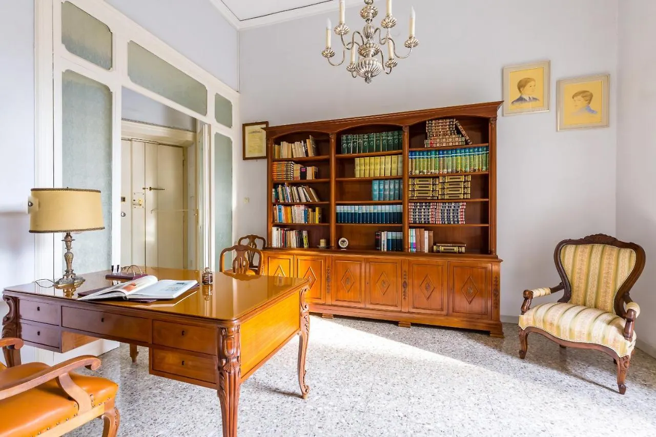 Rettifilo Family Apartment By Wonderful Italy Naples Italy